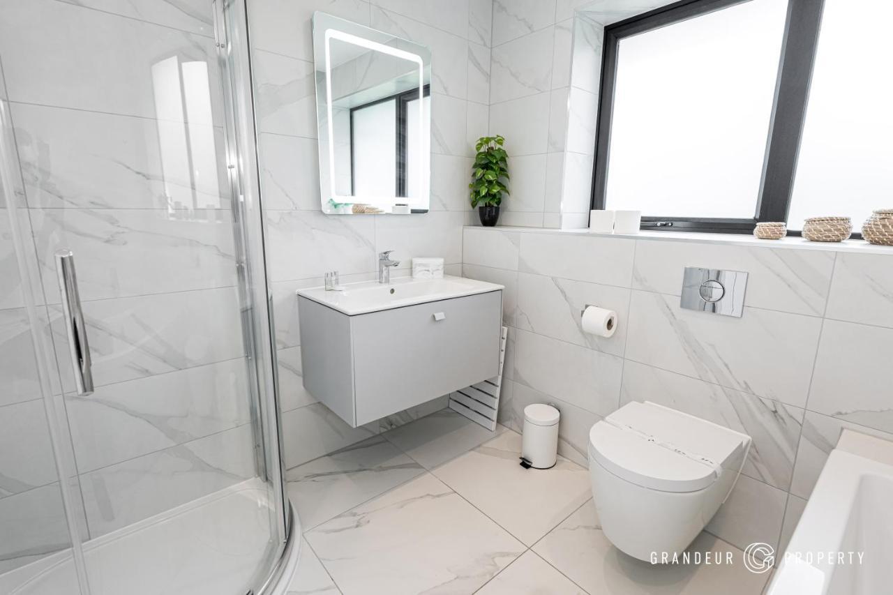 Carbery Ridge By Grandeur Property Bournemouth Eksteriør bilde